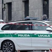 Milano, ciclista travolta e uccisa: camionista denunciato per omicidio stradale