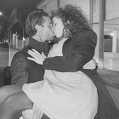 Raffaella Fico ha perso il bimbo, il messaggio di Armando Izzo: "Dolore immenso" Raffaella Fico ha perso il bimbo, il messaggio di Armando Izzo: "Dolore immenso"