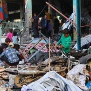 &quot;A Gaza un genocidio&quot;, da McEwan a Smith: la lettera-denuncia di 380 scrittori