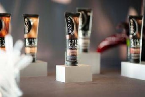 Henkel: brand si rinnova e allarga offerta con rilancio di Syoss by Palette oleo intense, Syoss color glaze e Syoss care keratin Henkel: brand si rinnova e allarga offerta con rilancio di Syoss by Palette oleo intense, Syoss color glaze e Syoss care keratin