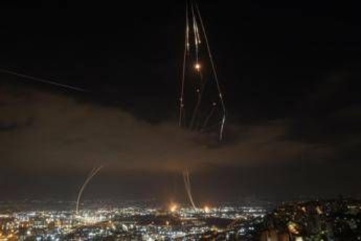 Iran, Bertolotti (Ispi): &quot;Blocco Stretto Hormuz? Guerra ibrida e cyberattacchi tra opzioni&quot;