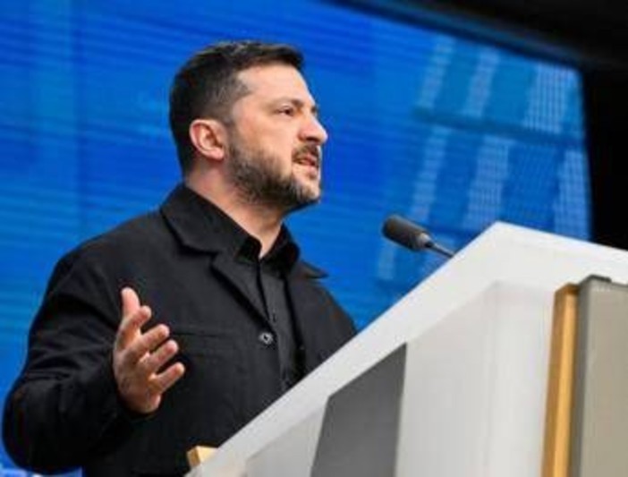 Ucraina, 'volenterosi' riuniti a Londra. Zelensky: &quot;Tutti stanchi degli inganni di Mosca&quot;