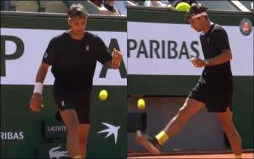 Cobolli show al Roland Garros: la serie infinita di palleggi 'incanta' Parigi Cobolli show al Roland Garros: la serie infinita di palleggi 'incanta' Parigi
