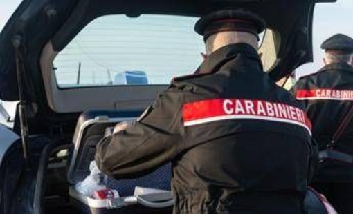 Donna travolta e uccisa da una ruspa in spiaggia a Cervia, l'autista è risultato positivo alla cocaina