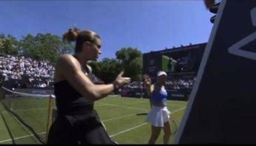 Tensione al Wta di Amburgo, lite sottorete tra Sakkari e Putintseva - Video