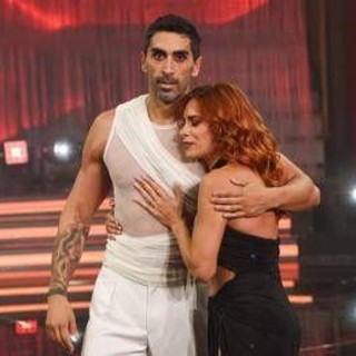 Filippo Magnini, la 'presa' a Ballando lo mette ko: &quot;Ho il collo mezzo bloccato&quot;