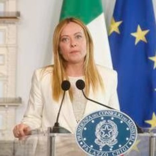 Sondaggio politico, Fratelli d'Italia cresce e allunga: giù Pd e M5S