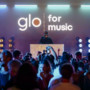 “glo for music”, a Fregene esibizione live a sorpresa di Tananai