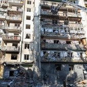 Ucraina, massiccio raid russo su Kiev: lanciati decine di missili balistici e 125 droni Ucraina, massiccio raid russo su Kiev: lanciati decine di missili balistici e 125 droni
