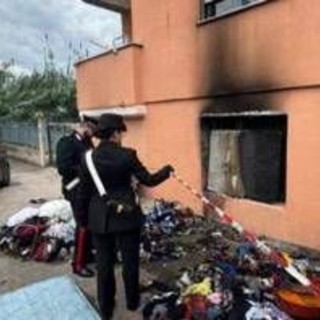 Latina, incendio in un appartamento a Sermoneta: trovata bottiglia incendiaria Latina, incendio in un appartamento a Sermoneta: trovata bottiglia incendiaria