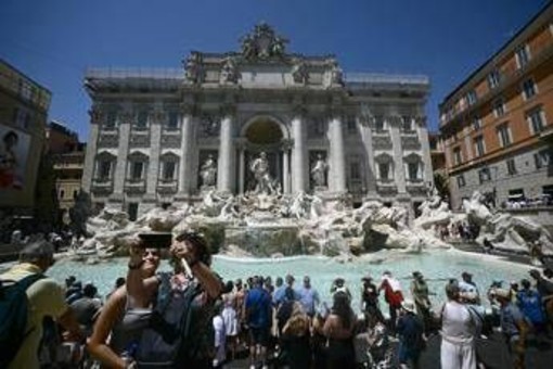 Fontana di Trevi a pagamento? "Solo ipotesi, non c'è data né decisione" Fontana di Trevi a pagamento? "Solo ipotesi, non c'è data né decisione"
