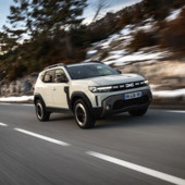 Dacia rinnova Duster, nuovi motori più potenti ed efficienti Dacia rinnova Duster, nuovi motori più potenti ed efficienti