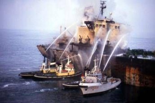 Moby Prince,l'appello dei familiari delle vittime: "Chi sa parli, ultimo miglio per la verità" Moby Prince,l'appello dei familiari delle vittime: "Chi sa parli, ultimo miglio per la verità"