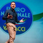 Un testardo che si adatta a tutto, disordinato e super sportivo: ecco il Vannacci privato