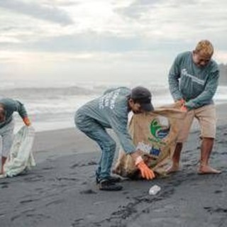 Sostenibilità, Davines: nel 2024 rimosse dall’ambiente 866 tonnellate di rifiuti in plastica