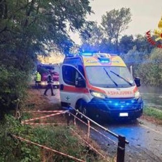 Milano, ondata di maltempo: una donna muore colpita da un albero