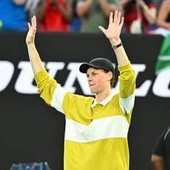 Bagni ghiacciati, partite a Fifa e passeggiate: la routine di Sinner agli Australian Open Bagni ghiacciati, partite a Fifa e passeggiate: la routine di Sinner agli Australian Open