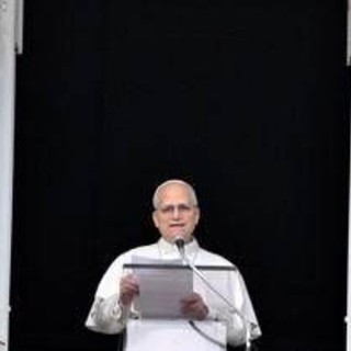Papa all'Angelus: "Spesso ridicolizzato chi oggi crede alla pace e ha scelto via disarmata" Papa all'Angelus: "Spesso ridicolizzato chi oggi crede alla pace e ha scelto via disarmata"