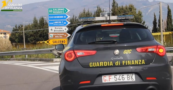 Immigrazione clandestina, 61 indagati per false residenze e assunzioni