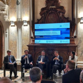 Al via l’Osservatorio sulle filiere manifatturiere italiane nei mercati esteri Al via l’Osservatorio sulle filiere manifatturiere italiane nei mercati esteri