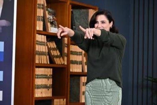 Ascolti tv, 'La preside' Luisa Ranieri vola al 27% di share e Rai1 vince la prima serata