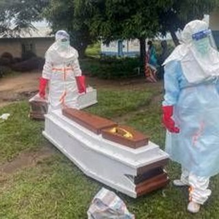 Ebola, a rischio altri 10 Paesi: ecco i fattori che hanno innescato la diffusione del virus