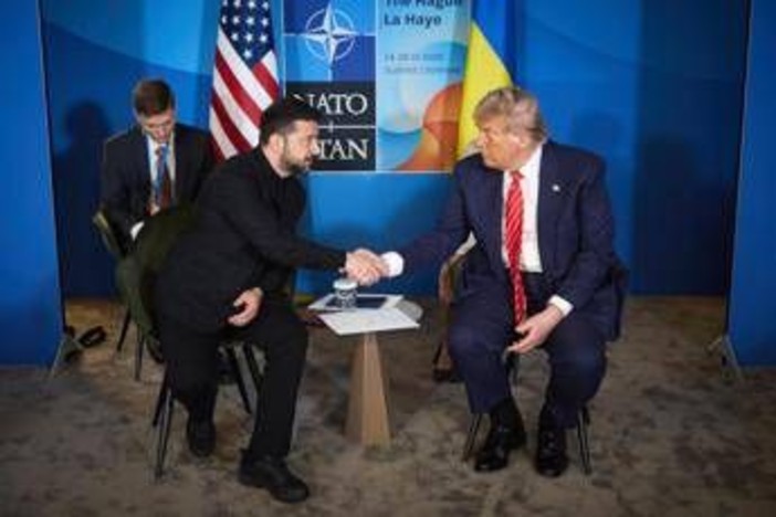 Ucraina, Trump: &quot;Putin deve chiudere guerra&quot;. E valuta di inviare più missili Patriot