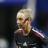 Chi è Tori Penso, arbitra di Repubblica Ceca-Sudafrica ai Mondiali