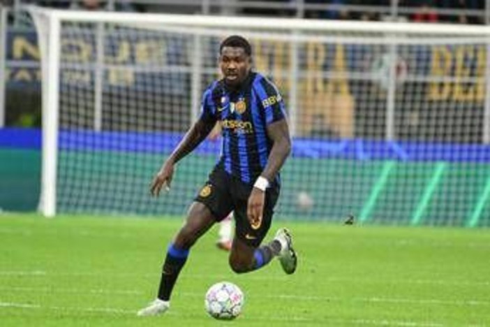 Serie A, Inter-Fiorentina 2-1, Thuram e Zielinski la ribaltano nel recupero Serie A, Inter-Fiorentina 2-1, Thuram e Zielinski la ribaltano nel recupero