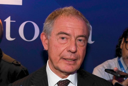 Ex Ilva, Urso “Lavoriamo a piano per Taranto, a settembre tavolo a Chigi” Ex Ilva, Urso “Lavoriamo a piano per Taranto, a settembre tavolo a Chigi”