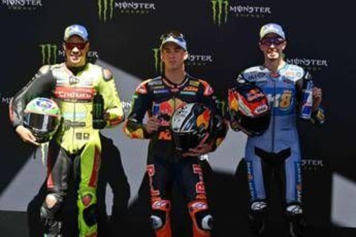 Motogp, Alex Marquez vince gara sprint a Barcellona. Sul podio Acosta e Di Giannantonio Motogp, Alex Marquez vince gara sprint a Barcellona. Sul podio Acosta e Di Giannantonio