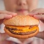 Esperti: &quot;Si muore più per cattiva nutrizione che per mix fumo droga e alcol&quot;