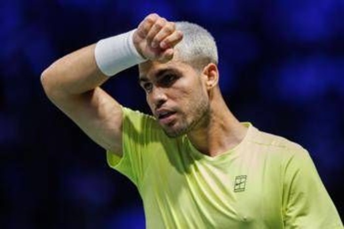 Alcaraz horror a Parigi, lo sfogo con Ferrero: "Sto sbagliando tutto" Alcaraz horror a Parigi, lo sfogo con Ferrero: "Sto sbagliando tutto"