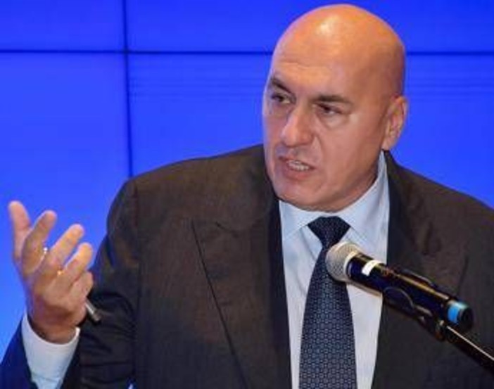 Flotilla, Crosetto agli attivisti: &quot;Militari italiani pronti a difendervi anche se vi siete offesi&quot;