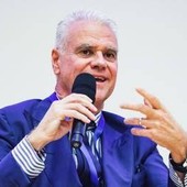 Zangrillo insultato a festa Pd, Meloni: &quot;Abbassare i toni&quot;
