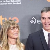 Sanchez, la moglie del premier sarà processata per traffico influenze e appropriazione indebita Sanchez, la moglie del premier sarà processata per traffico influenze e appropriazione indebita