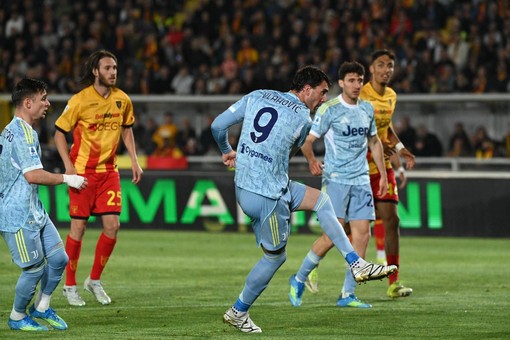 La Juve torna a vincere, a Lecce la decide Vlahovic