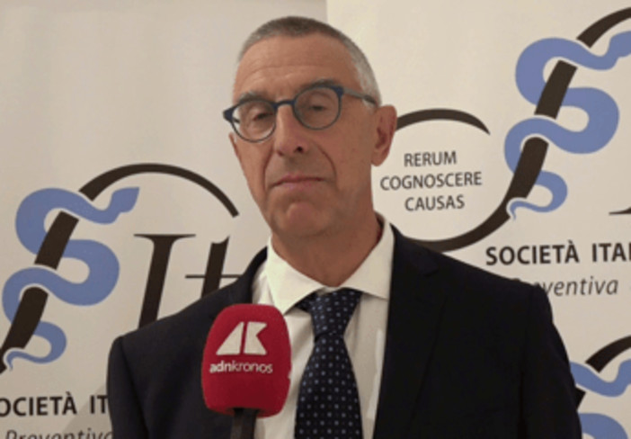 Vaccini, igienista Gabutti: &quot;Aumentare coperture aiuta contrasto a resistenza batterica&quot;