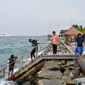 Italiani morti alle Maldive, oggi inizia il recupero dei corpi: "Serviranno più missioni" Italiani morti alle Maldive, oggi inizia il recupero dei corpi: "Serviranno più missioni"
