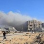 Khan Younis, Bbc: raid colpisce casa di una dottoressa, uccisi 9 dei suoi 10 figli