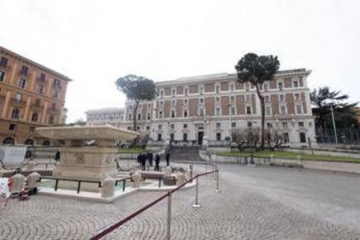 Migranti, fonti Viminale: &quot;Arriva in Toscana nuovo Cpr per spacciatori e violentatori&quot;