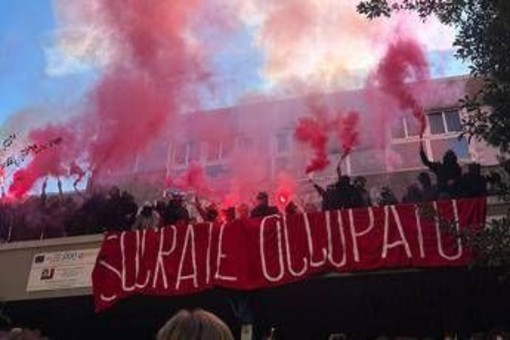 Roma, liceo Socrate occupato a &quot;sostegno del popolo palestinese&quot;