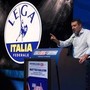 Lega, Salvini: "Se mi confermate segretario andrò in cdm a dire basta a soldi e armi all'Ucraina" Lega, Salvini: "Se mi confermate segretario andrò in cdm a dire basta a soldi e armi all'Ucraina"