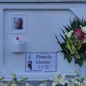 Corpo di Pamela Genini profanato e decapitato, la mamma: "Non posso andare avanti senza seppellirla"
