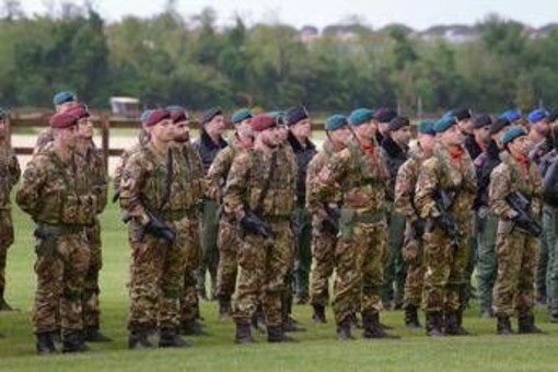 Difesa, sondaggio: &quot;44% degli italiani pronto ad arruolarsi in casi di estrema necessità&quot;