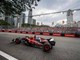 Ferrari, che confusione a Singapore: Leclerc 'spinge' Norris a muro in pit lane