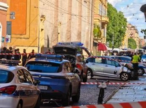 Auto sulla folla a Modena, El Koudri non risponde al gip: "E' giusto che io sia in carcere" Auto sulla folla a Modena, El Koudri non risponde al gip: "E' giusto che io sia in carcere"