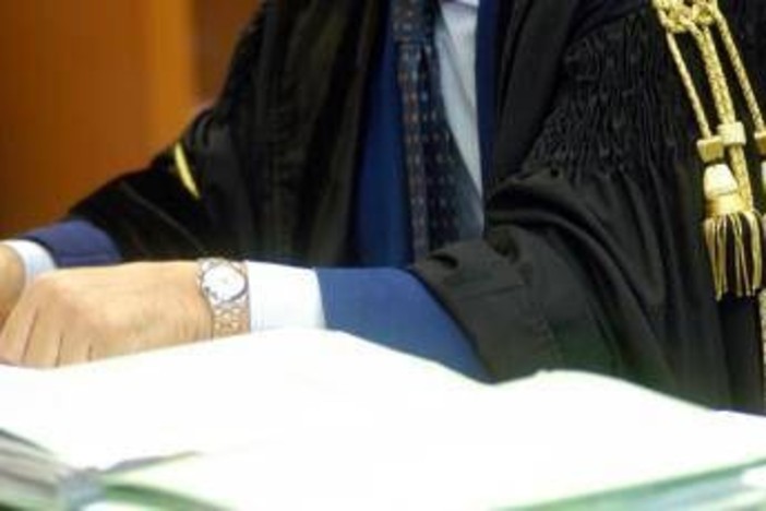 Famiglia nel bosco, Associazione magistrati per minorenni: "Un dovere intervenire" Famiglia nel bosco, Associazione magistrati per minorenni: "Un dovere intervenire"