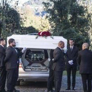 Femminicidio Pamela Genini, il parroco: &quot;Era un raggio di sole, sfigurata da egoismo e prepotenza&quot;