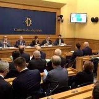 Mese della prevenzione orale, 1 italiano su 3 ha paura di mordere una mela